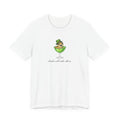 St. Patrick's Day Crested Gecko Cocktail Tee — "Drinks Well With Others"
