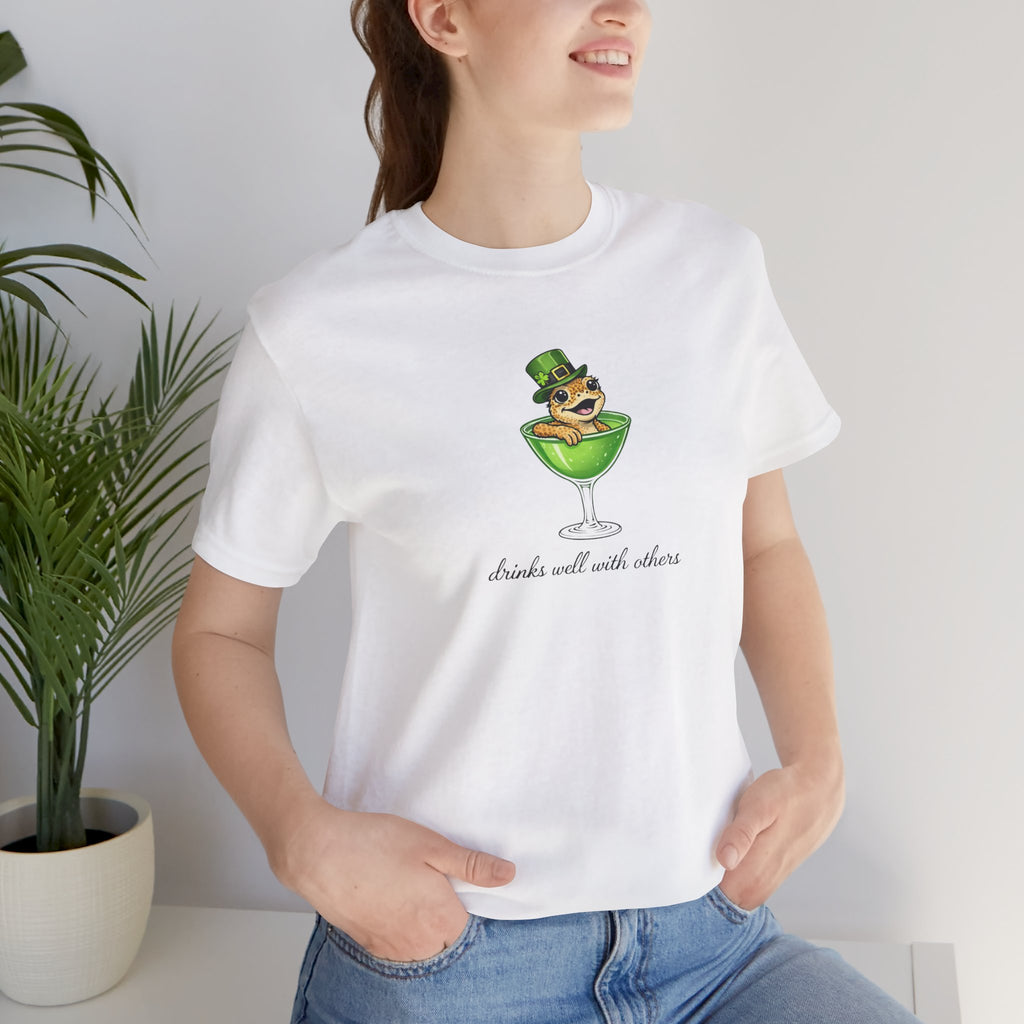 St. Patrick's Day Crested Gecko Cocktail Tee — "Drinks Well With Others"
